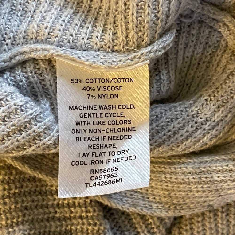 LEITH Soft Gray Sweater Size Med V-Neck Dolman Sleeves Drapey Classic Nordstrom - Picture 7 of 7